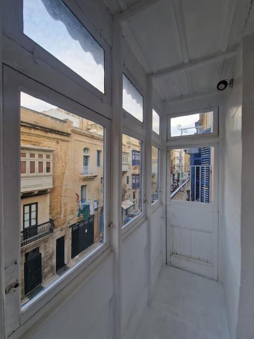 איל-פוריאנה No 60, 2Nd Floor, Centrally Located, Fully Equipped Studio Apt מראה חיצוני תמונה