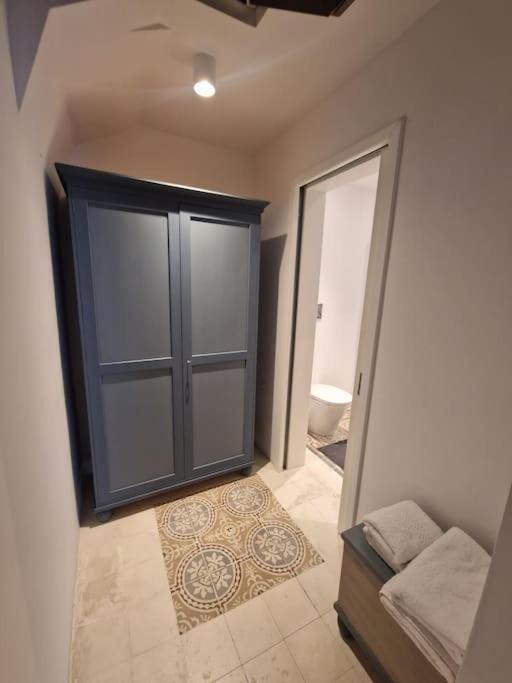 איל-פוריאנה No 60, 2Nd Floor, Centrally Located, Fully Equipped Studio Apt מראה חיצוני תמונה