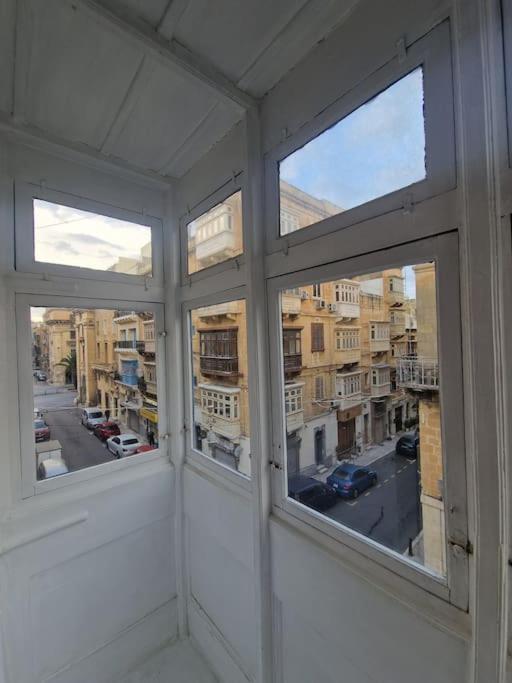 איל-פוריאנה No 60, 2Nd Floor, Centrally Located, Fully Equipped Studio Apt מראה חיצוני תמונה
