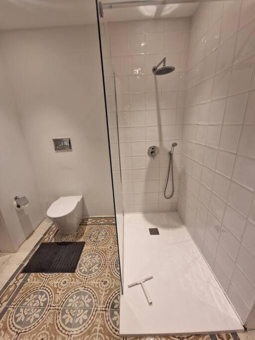 איל-פוריאנה No 60, 2Nd Floor, Centrally Located, Fully Equipped Studio Apt מראה חיצוני תמונה